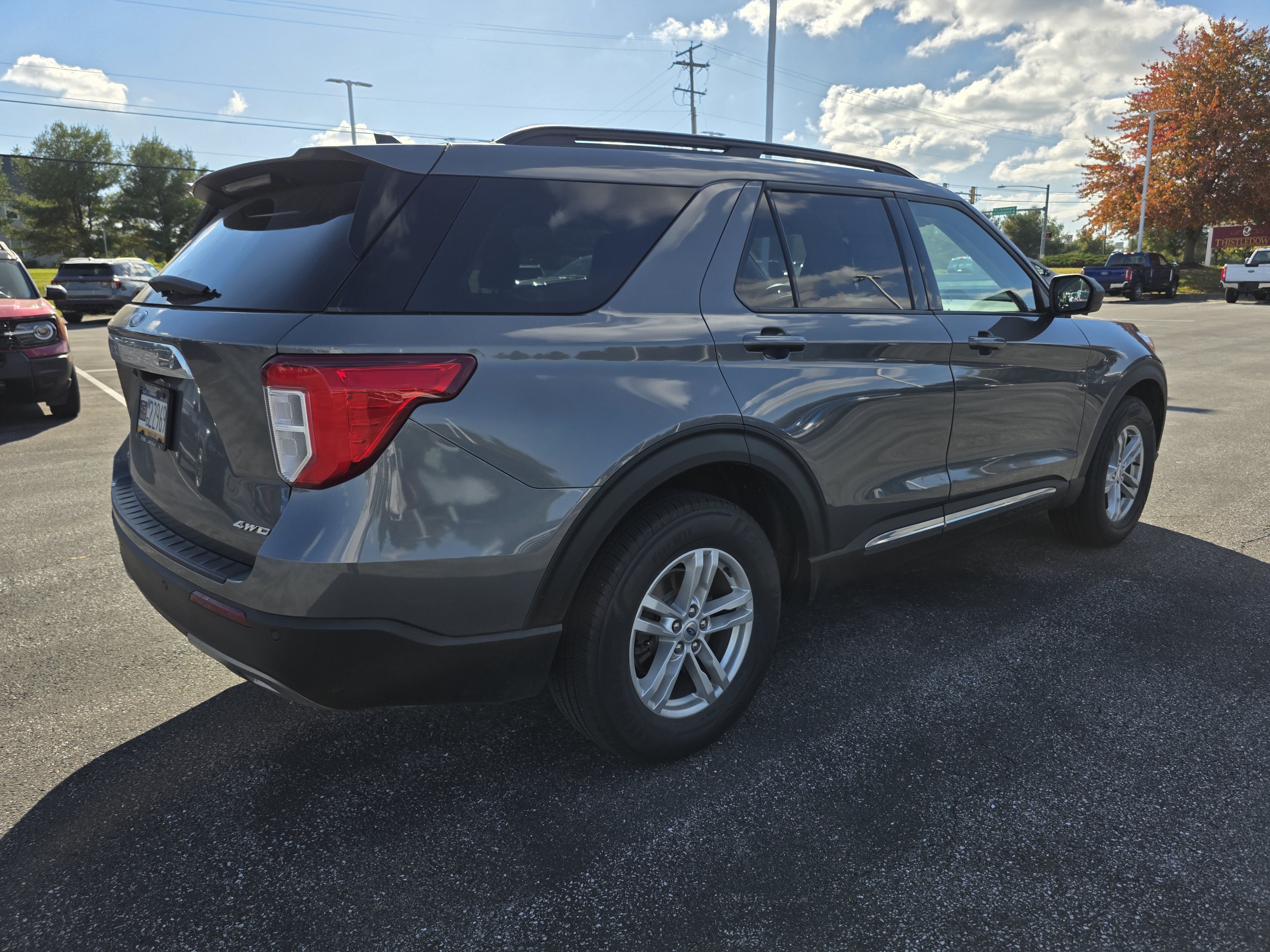 Certified 2023 Ford Explorer XLT w/ Equipment Group 202A AWD/4WD image 4