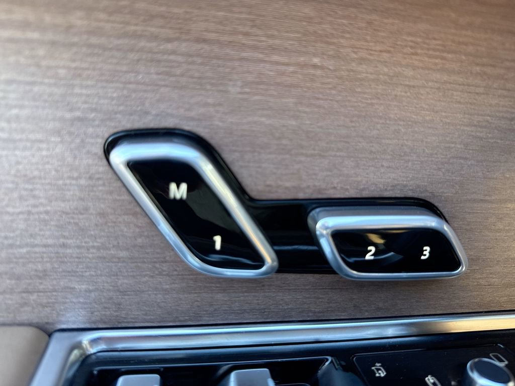 Used 2023 Land Rover Range Rover SE image 14