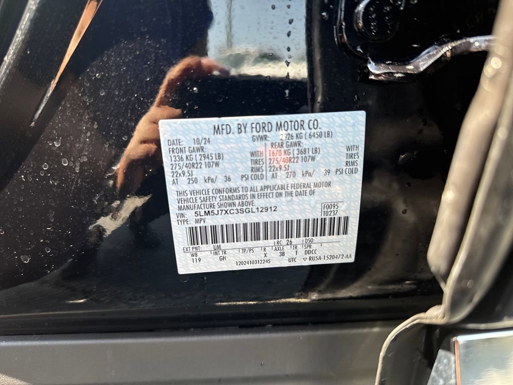 Used 2025 Lincoln Aviator Reserve w/ Equipment Group 201A AWD/4WD image 14