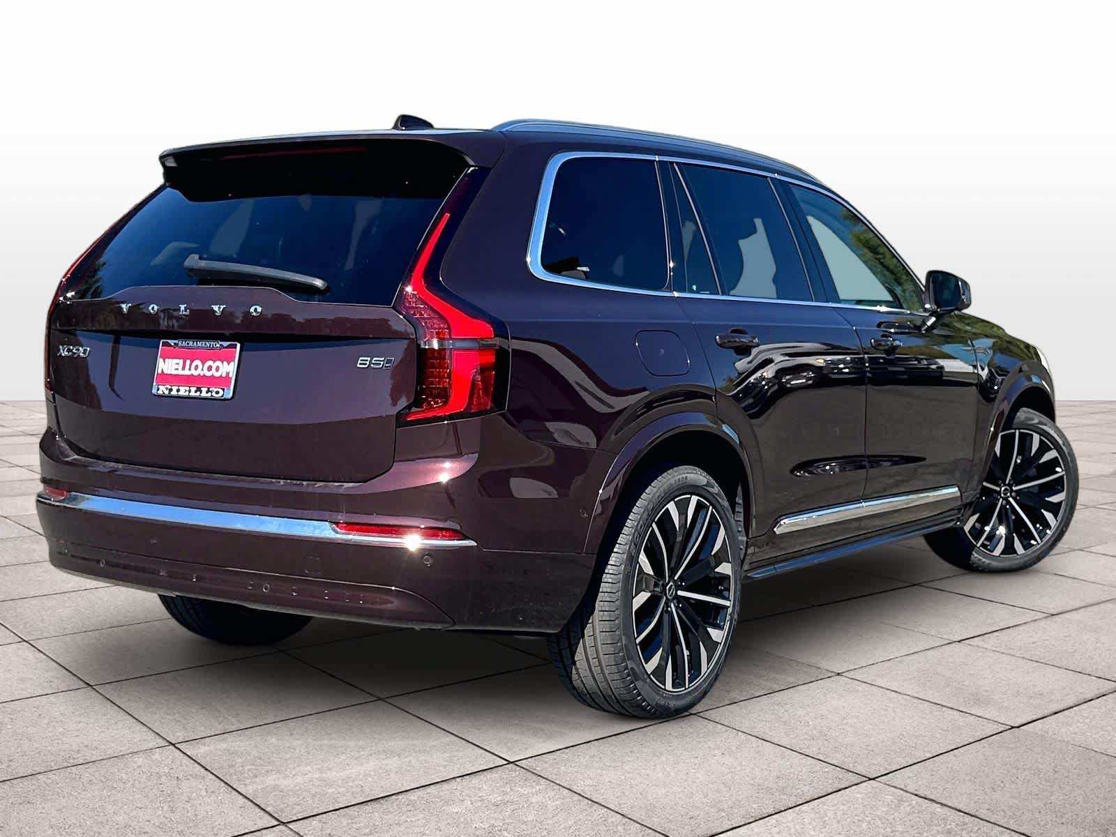 New 2026 Volvo XC90 B5 Ultra w/ Protection Package AWD/4WD image 4