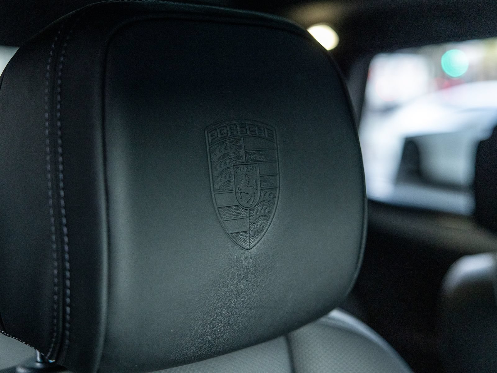 Certified 2026 Porsche Macan AWD/4WD image 36