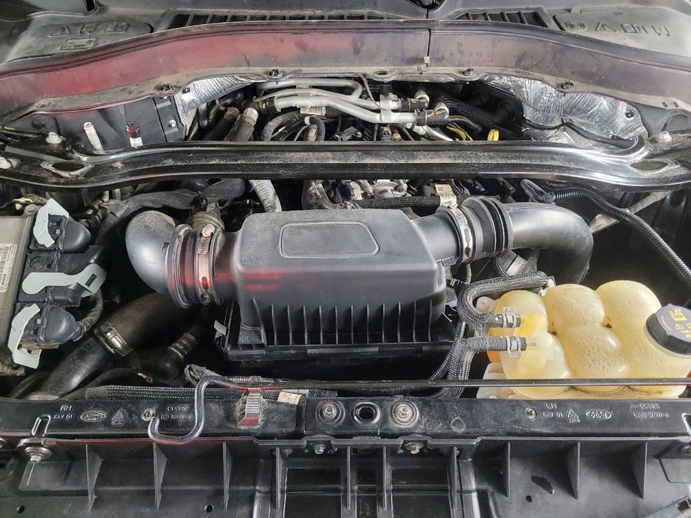 Used 2020 Ford Explorer Platinum image 30