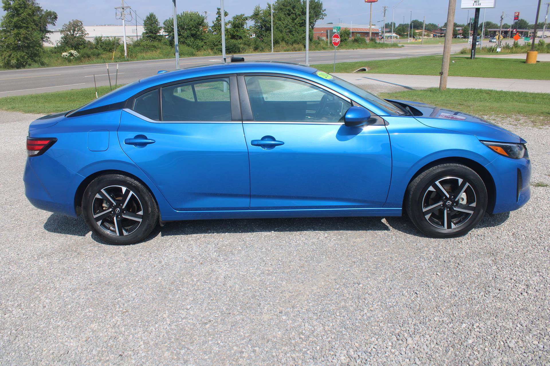Used 2024 Nissan Sentra SV image 8