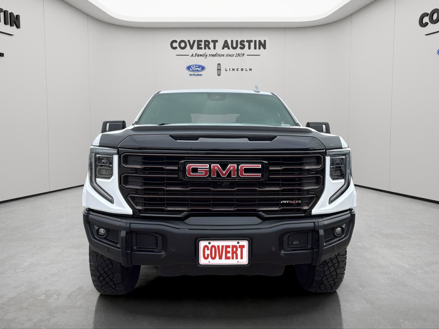 Used 2024 GMC Sierra 1500 AT4X w/ AT4X AEV Edition image 8