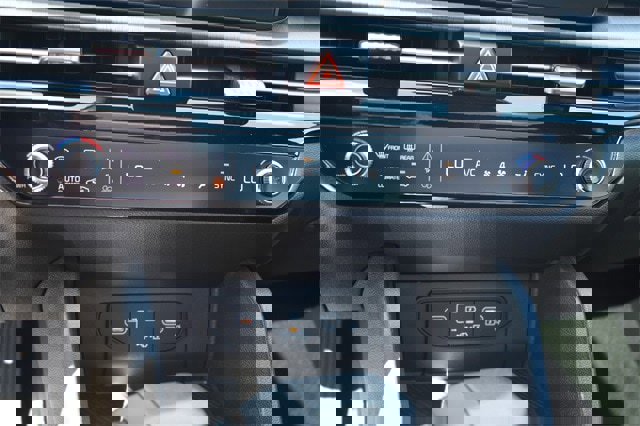 New 2026 Kia Sportage X-Line w/ X-Line Premium Package image 30