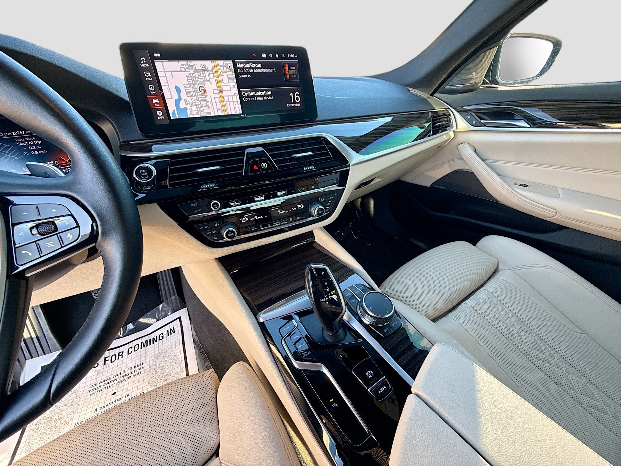 Used 2023 BMW 530i w/ Premium Package RWD image 28