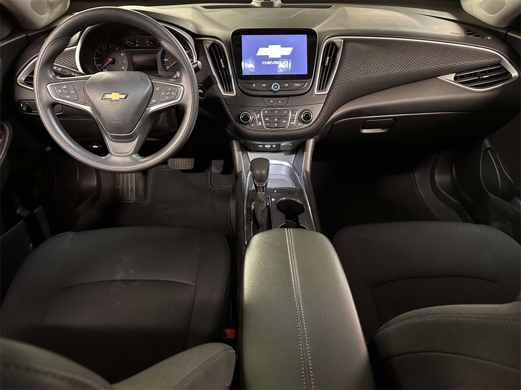 Used 2022 Chevrolet Malibu LT image 17