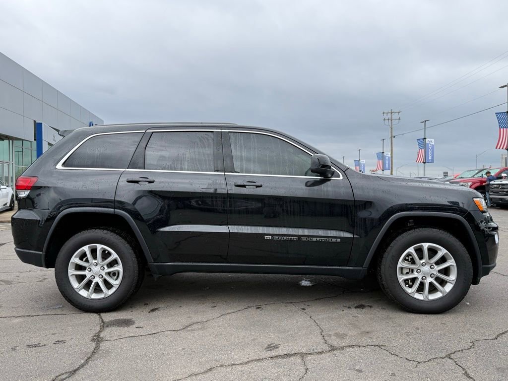 Used 2022 Jeep Grand Cherokee Laredo E w/ Security & Convenience Group image 9
