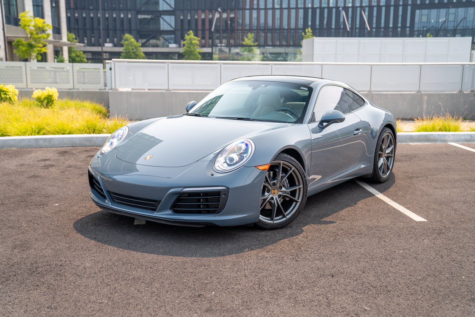 Certified 2017 Porsche 911 Carrera RWD image 1