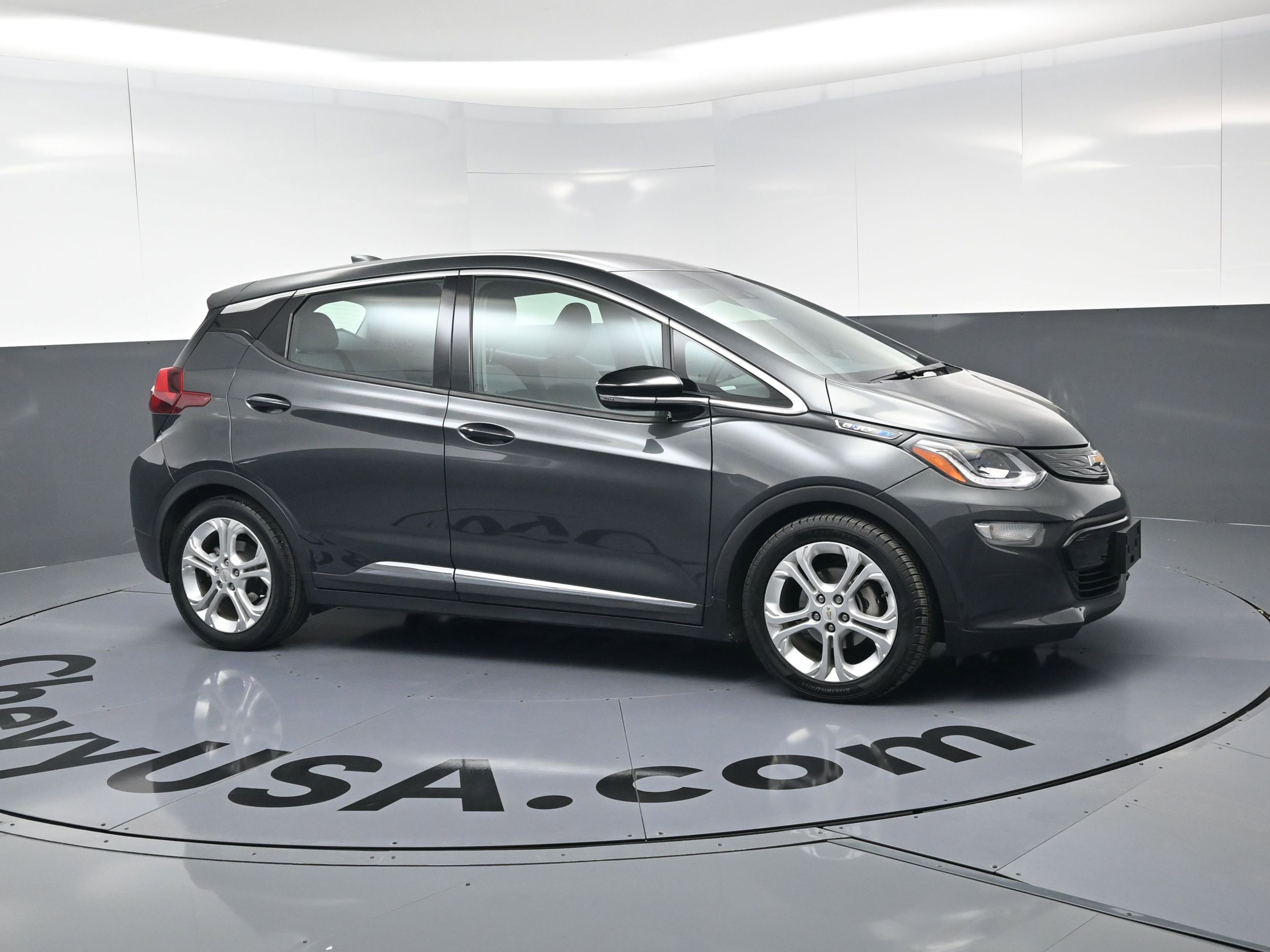 Used 2020 Chevrolet Bolt LT image 2
