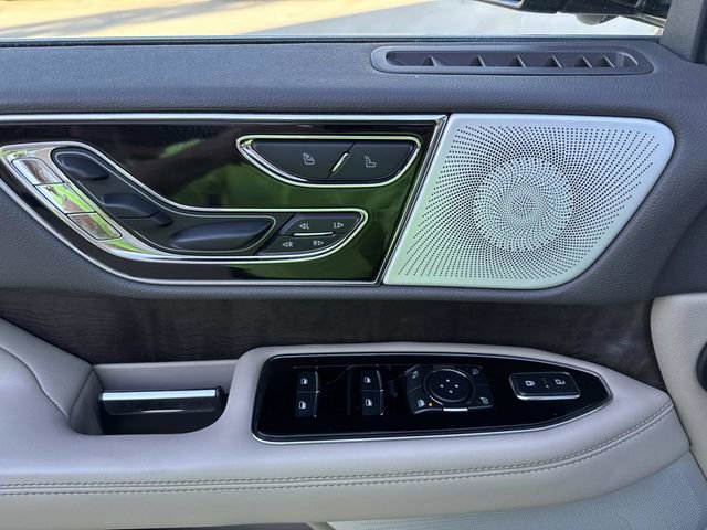 Certified 2022 Lincoln Navigator Reserve image 21