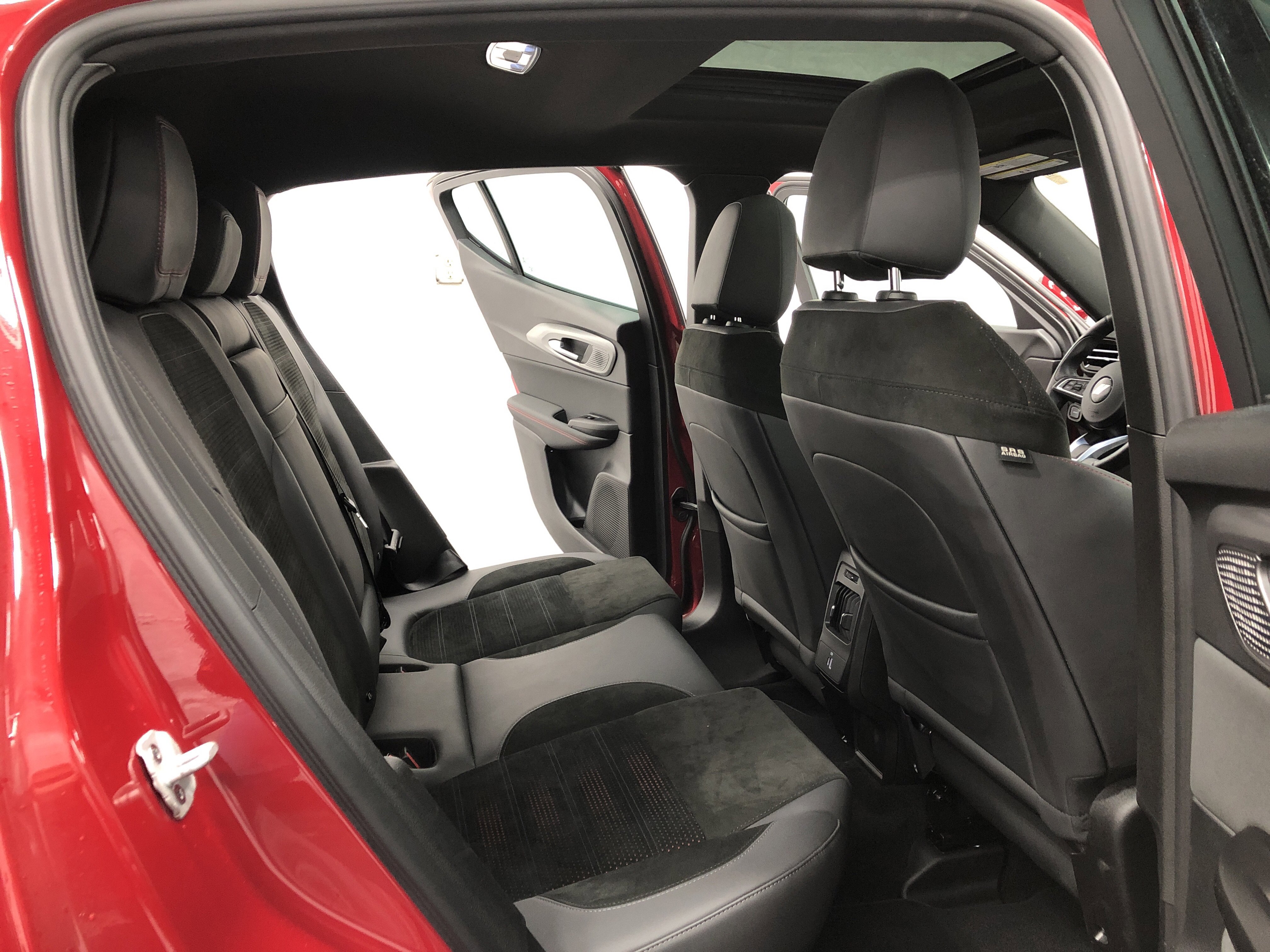 Used 2024 Dodge Hornet GT image 10