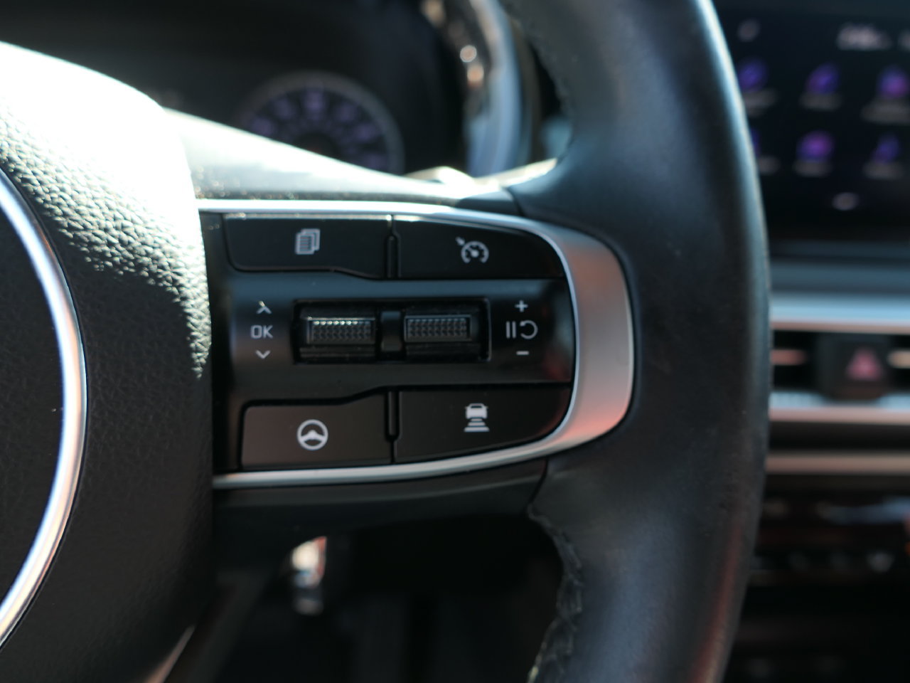 Used 2024 Kia K5 GT-Line w/ GT-Line Premium Package FWD image 15