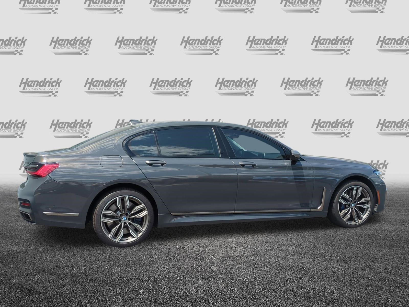 Used 2022 BMW M760i xDrive AWD/4WD image 10