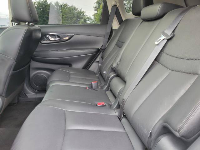 Used 2020 Nissan Rogue SL AWD/4WD image 11