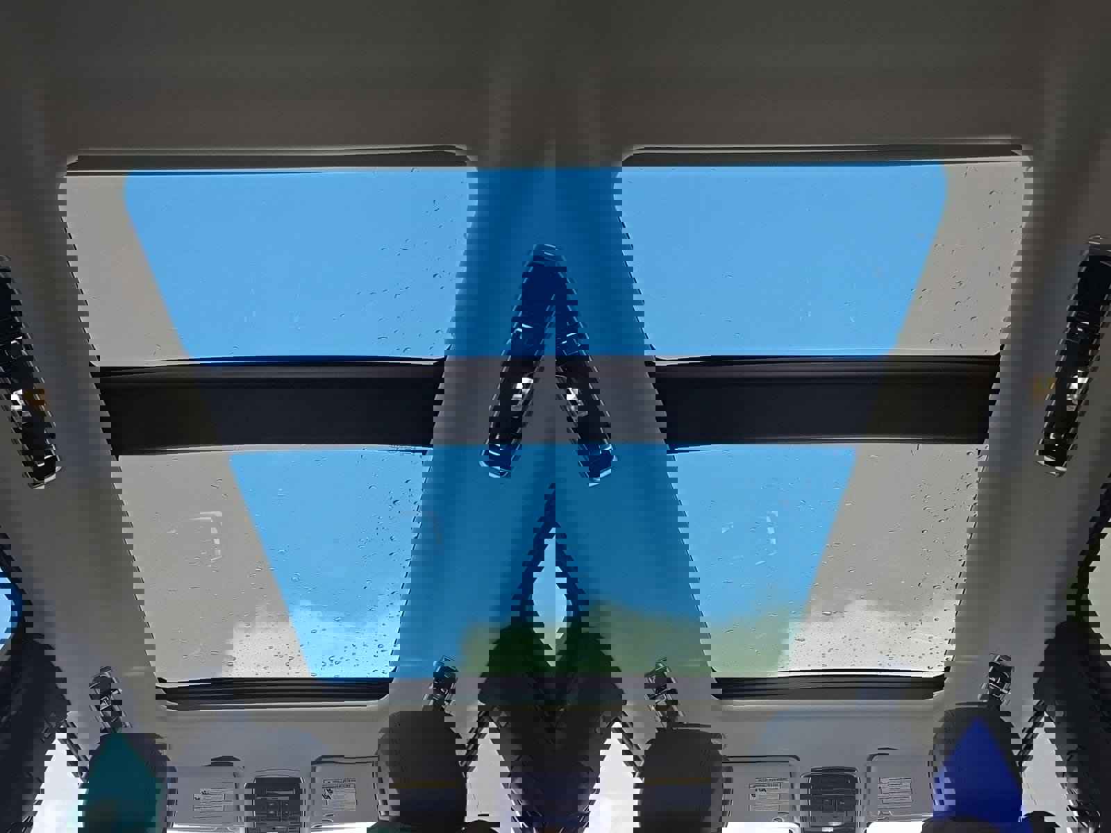 New 2026 Land Rover Range Rover SE image 24