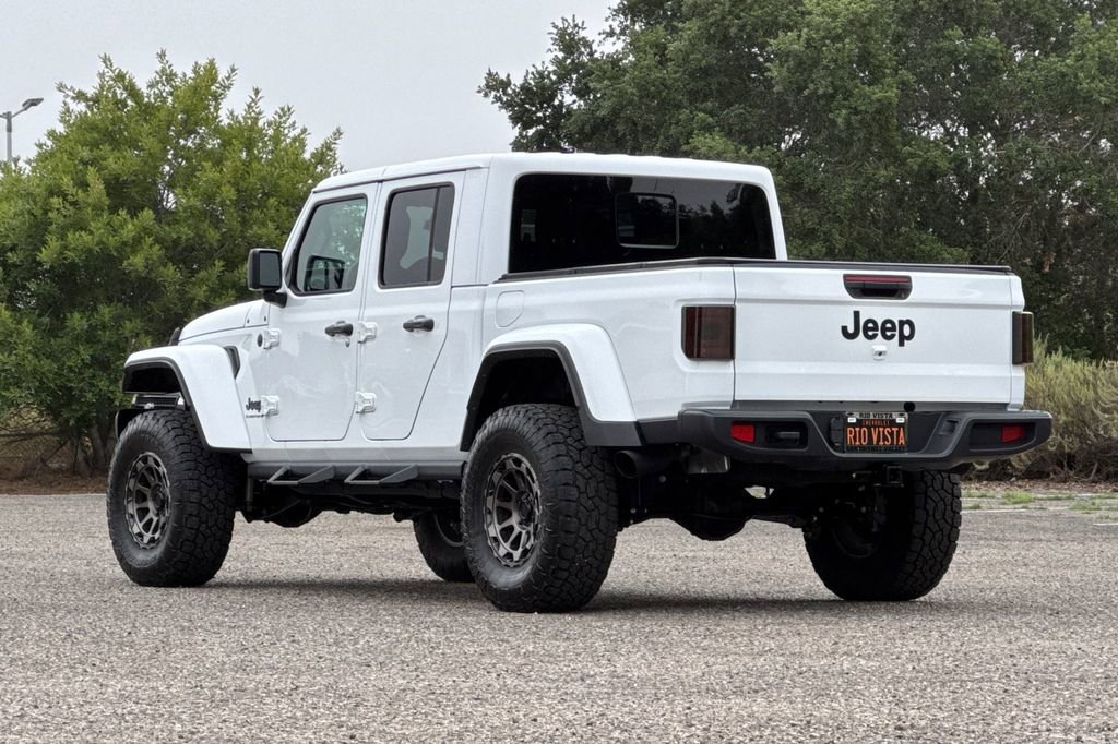 Used 2025 Jeep Gladiator Sport AWD/4WD image 6
