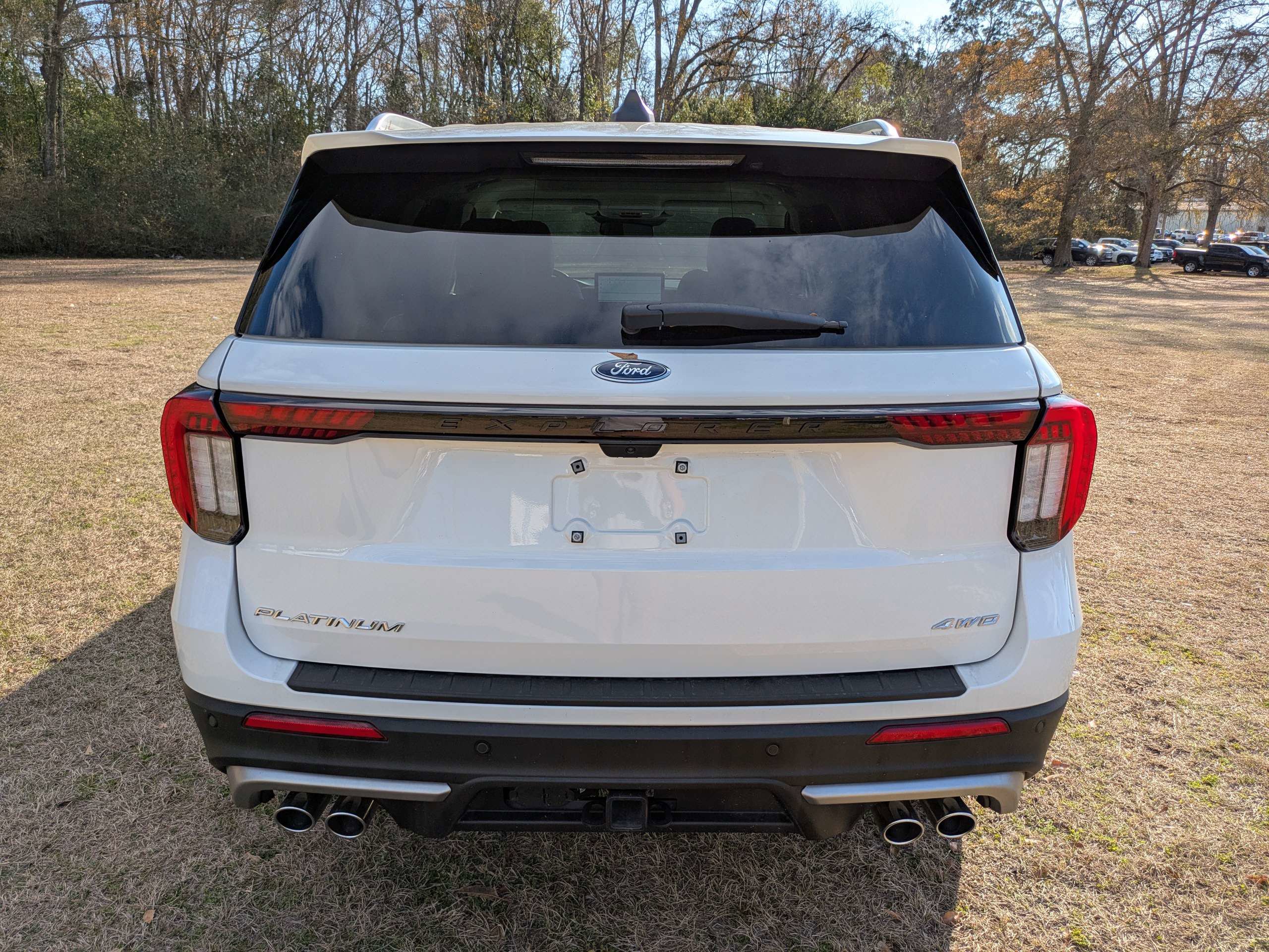 Certified 2025 Ford Explorer Platinum w/ Ultimate Package AWD/4WD image 5