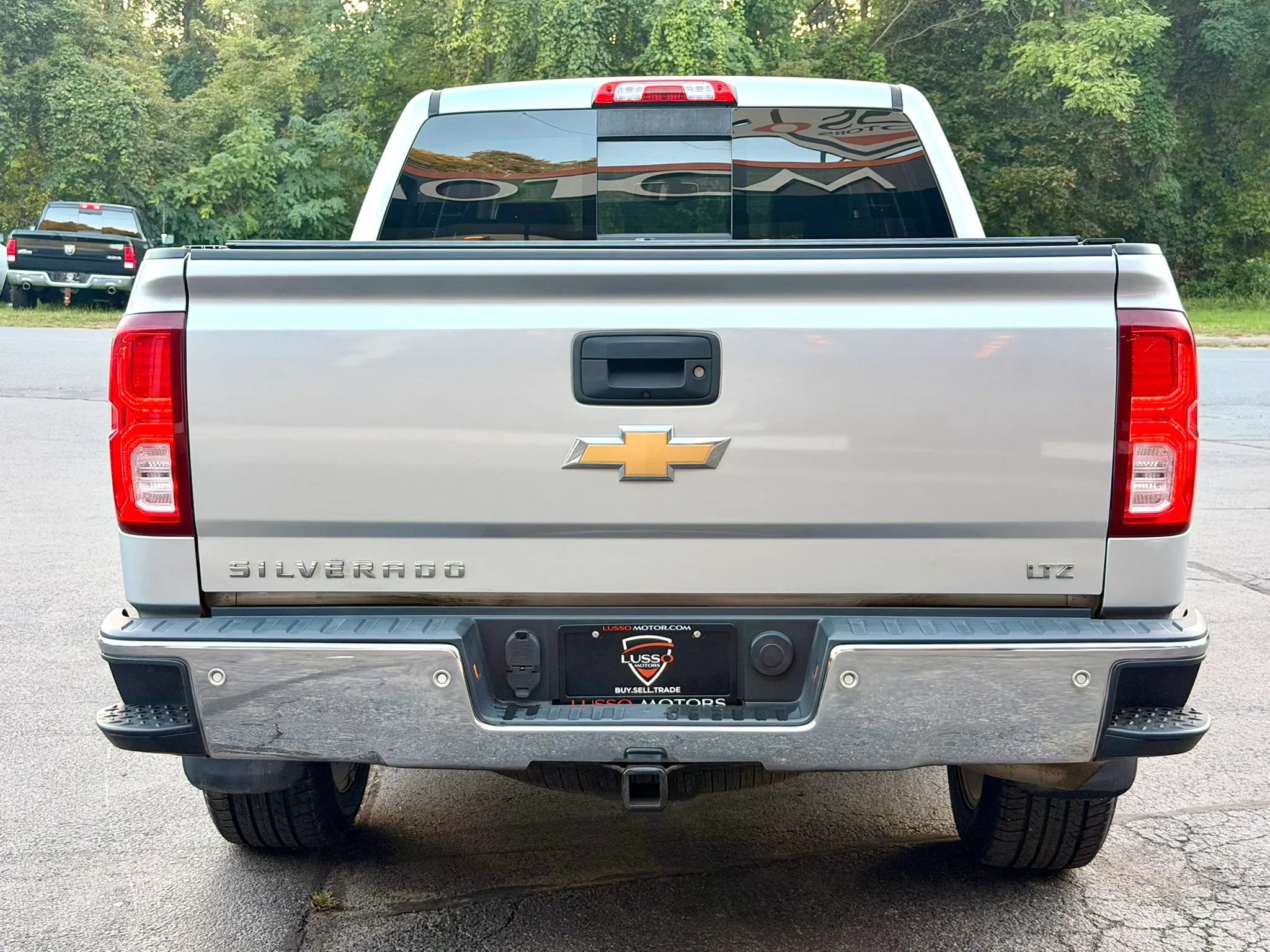 Used 2018 Chevrolet Silverado 1500 LTZ w/ Sport Package AWD/4WD image 5