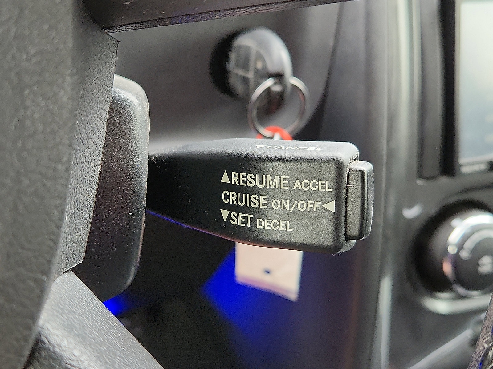 Used 2010 Dodge Challenger R/T RWD image 16