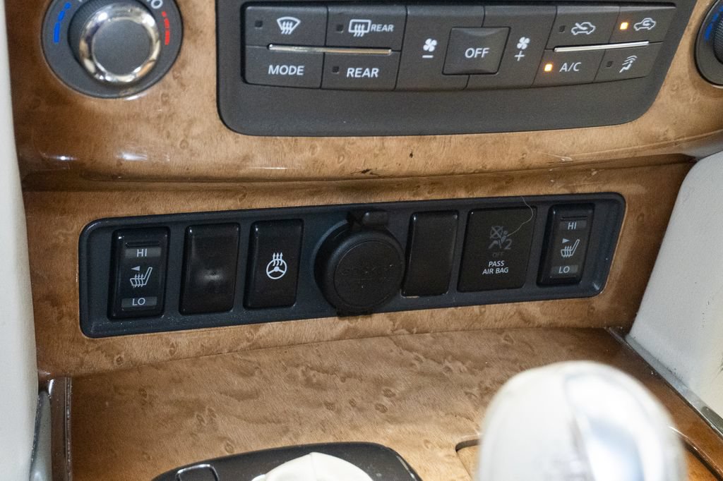 Used 2011 INFINITI QX56 4WD w/ Theater Pkg image 21