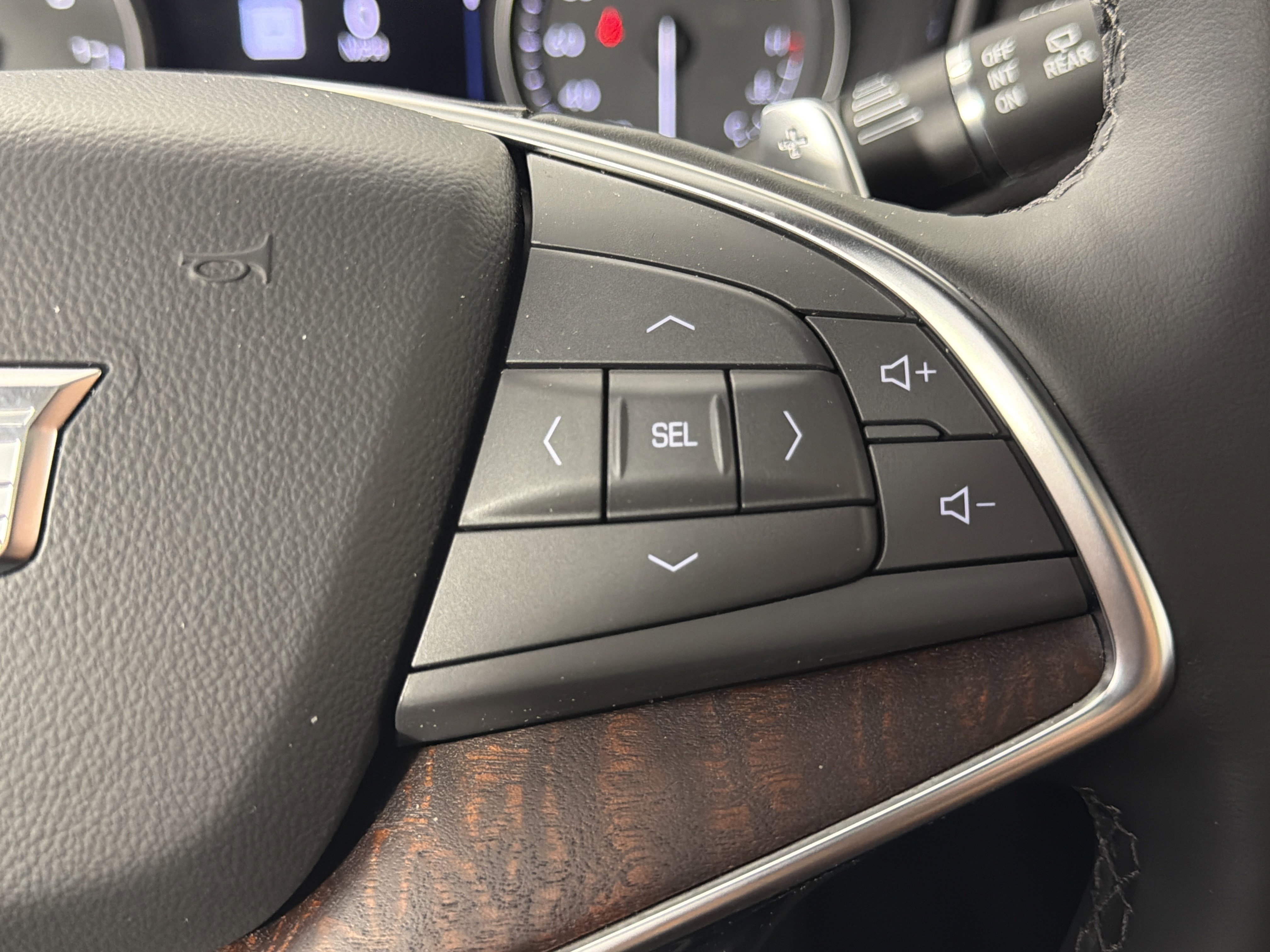 Used 2026 Cadillac XT5 Sportv w/ LPO, Onyx Lite Package AWD/4WD image 26