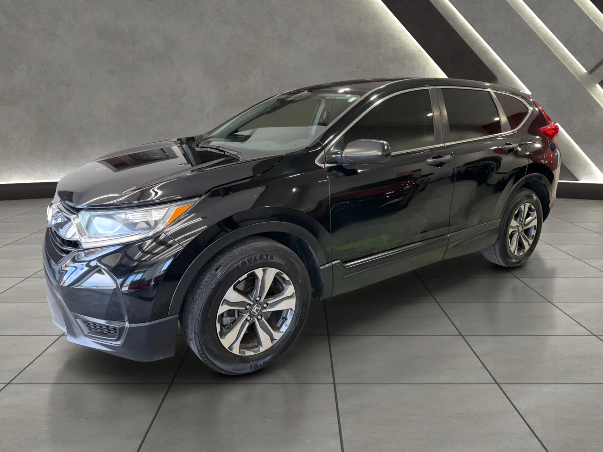 Used 2018 Honda CR-V LX image 6