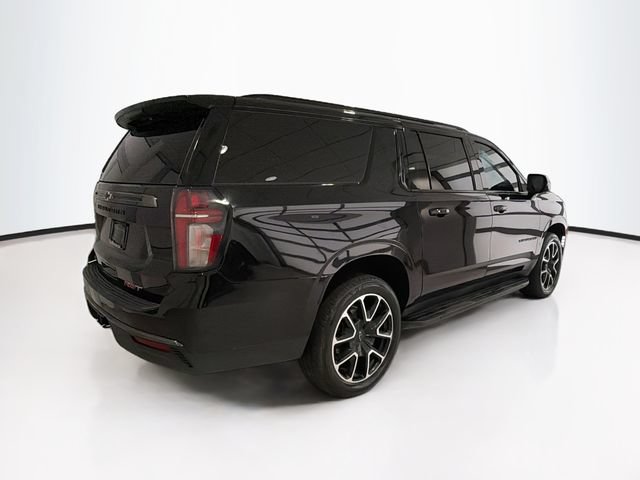 Used 2022 Chevrolet Suburban RST w/ Luxury Package AWD/4WD image 7