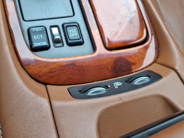 Used 2004 Lexus SC 430 Convertible RWD image 19