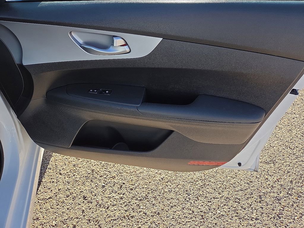 Used 2024 Kia Forte LXS image 15