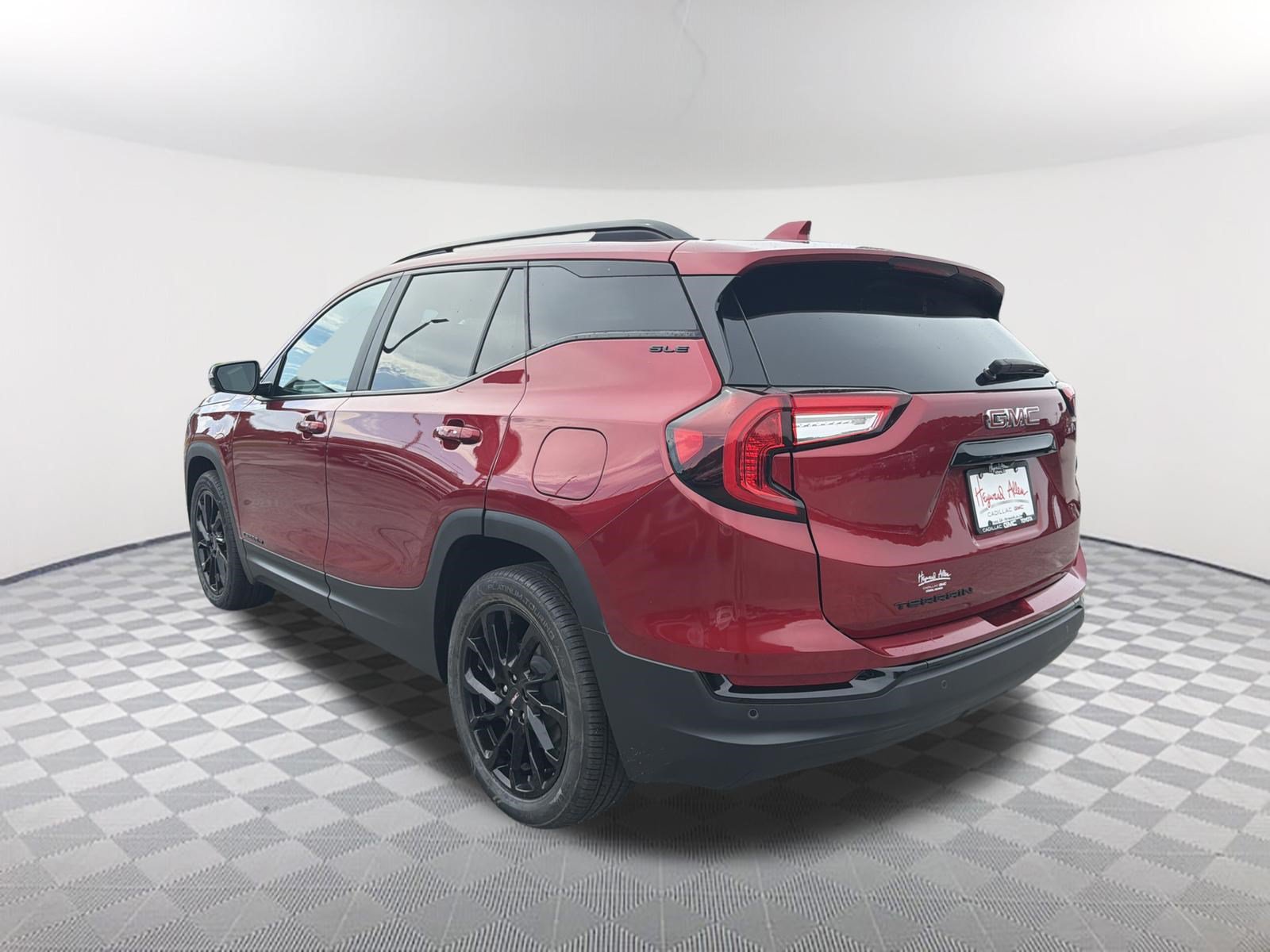 Certified 2023 GMC Terrain SLE w/ Driver Convenience Package FWD image 8