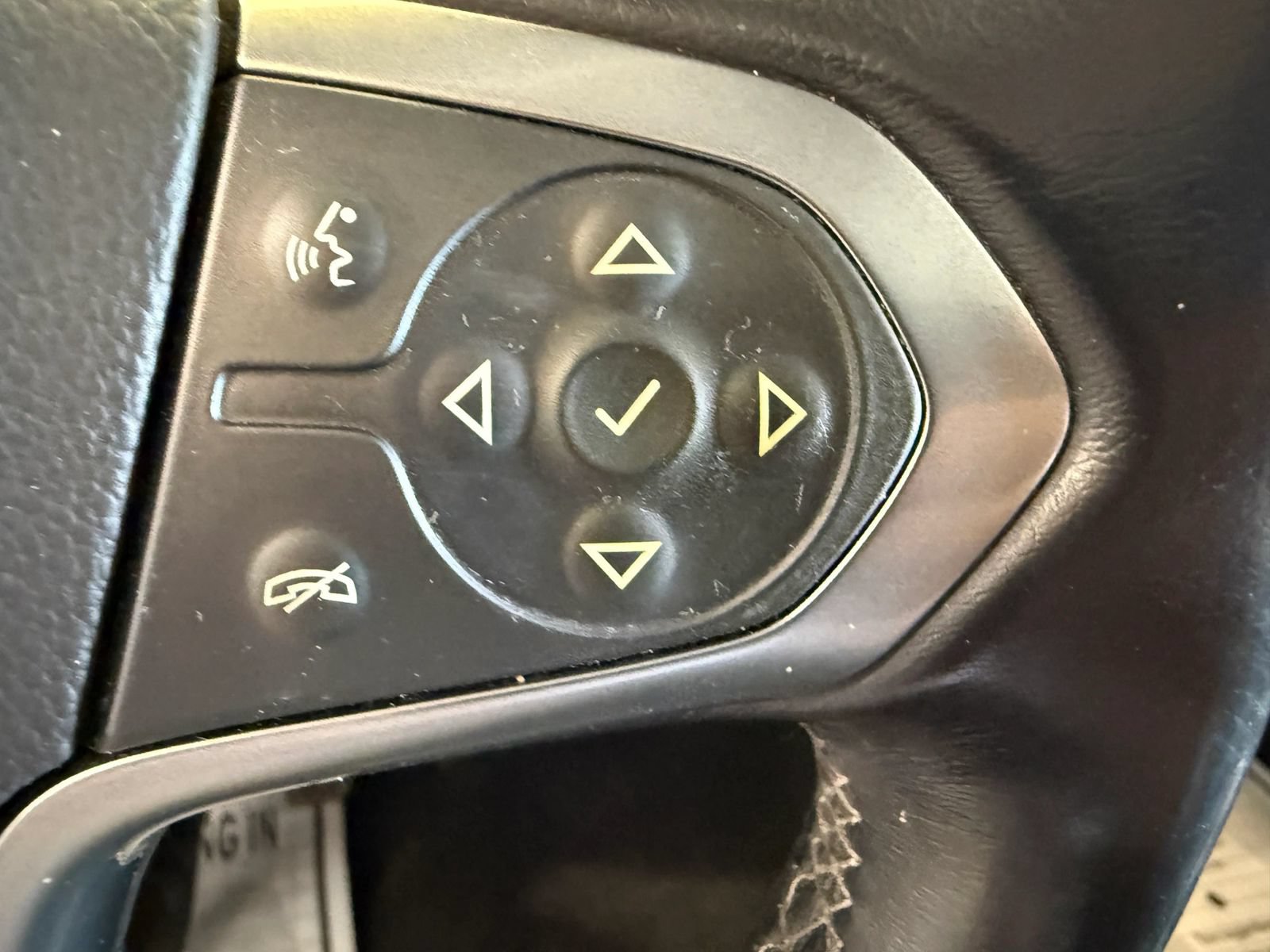 Used 2018 Chevrolet Silverado 1500 LT w/ All Star Edition RWD image 18