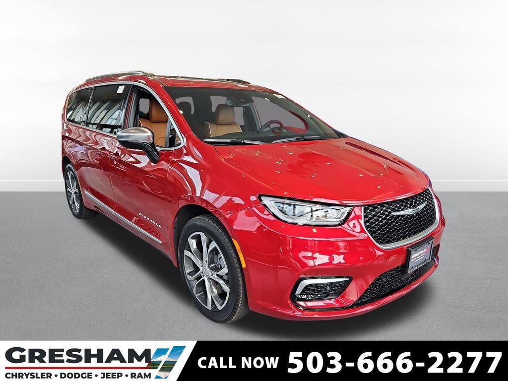 New 2026 Chrysler Pacifica Pinnacle w/ Trailer Tow Group AWD/4WD image 1