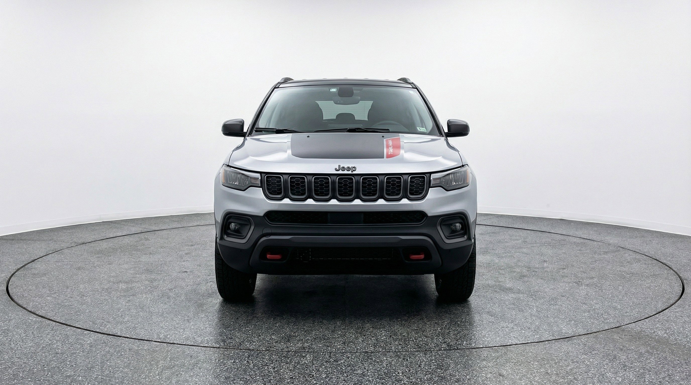 Used 2025 Jeep Compass Trailhawk AWD/4WD image 2