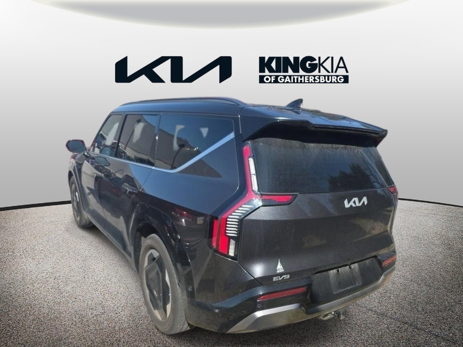 Certified 2024 Kia EV9 Land image 2
