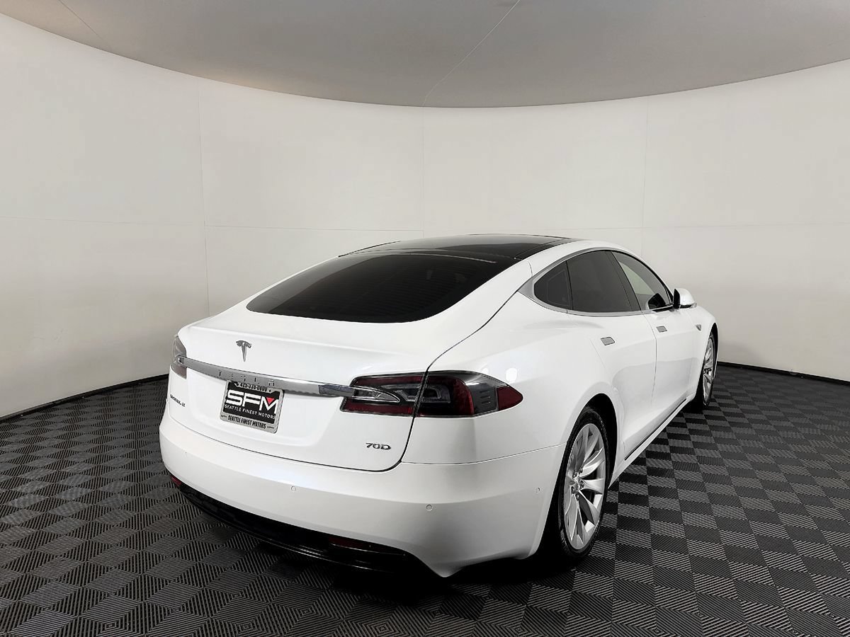 Used 2016 Tesla Model S 70D AWD/4WD image 9