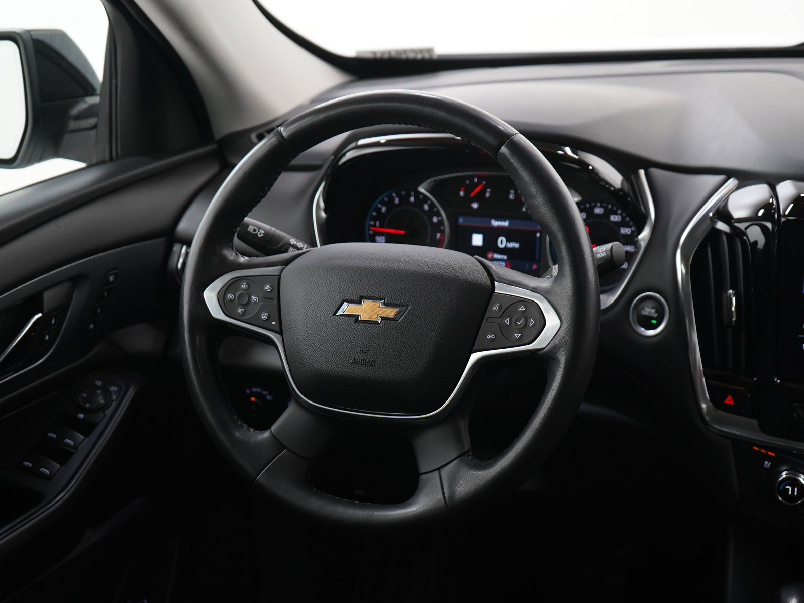 Used 2021 Chevrolet Traverse Premier w/ Redline Edition AWD/4WD image 15