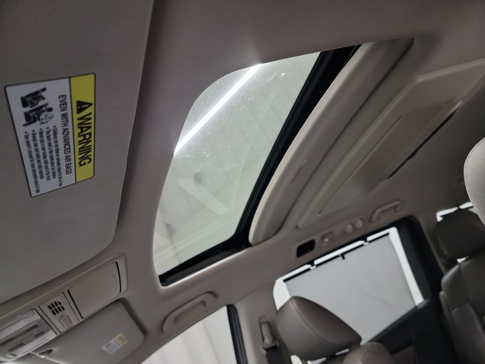 Used 2016 Honda Odyssey Touring Elite image 24