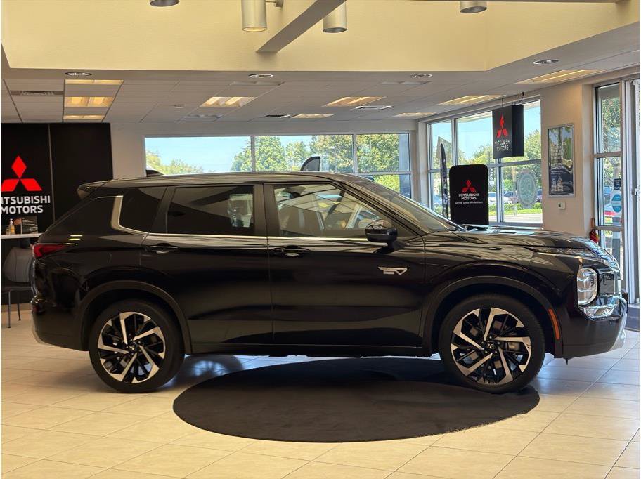Used 2024 Mitsubishi Outlander Ralliart AWD/4WD image 4