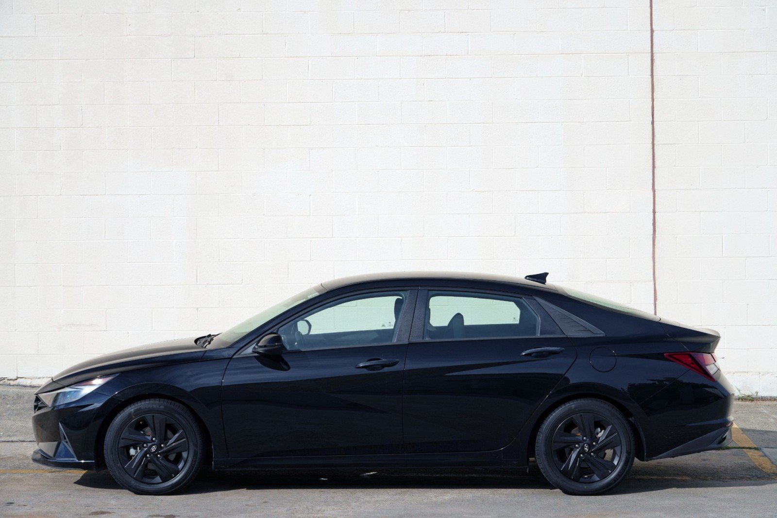 Used 2021 Hyundai Elantra SEL FWD image 8