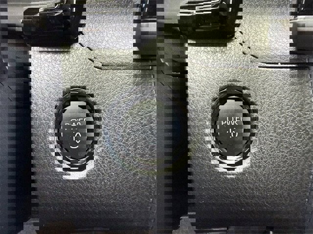 Used 2025 Toyota Camry LE image 23