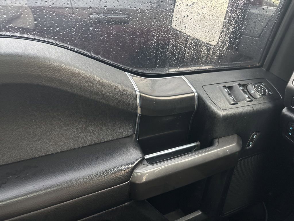 Used 2018 Ford F150 XLT w/ Equipment Group 302A Luxury image 12