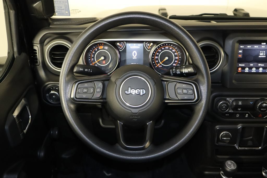 Used 2022 Jeep Wrangler Unlimited Sport AWD/4WD image 7