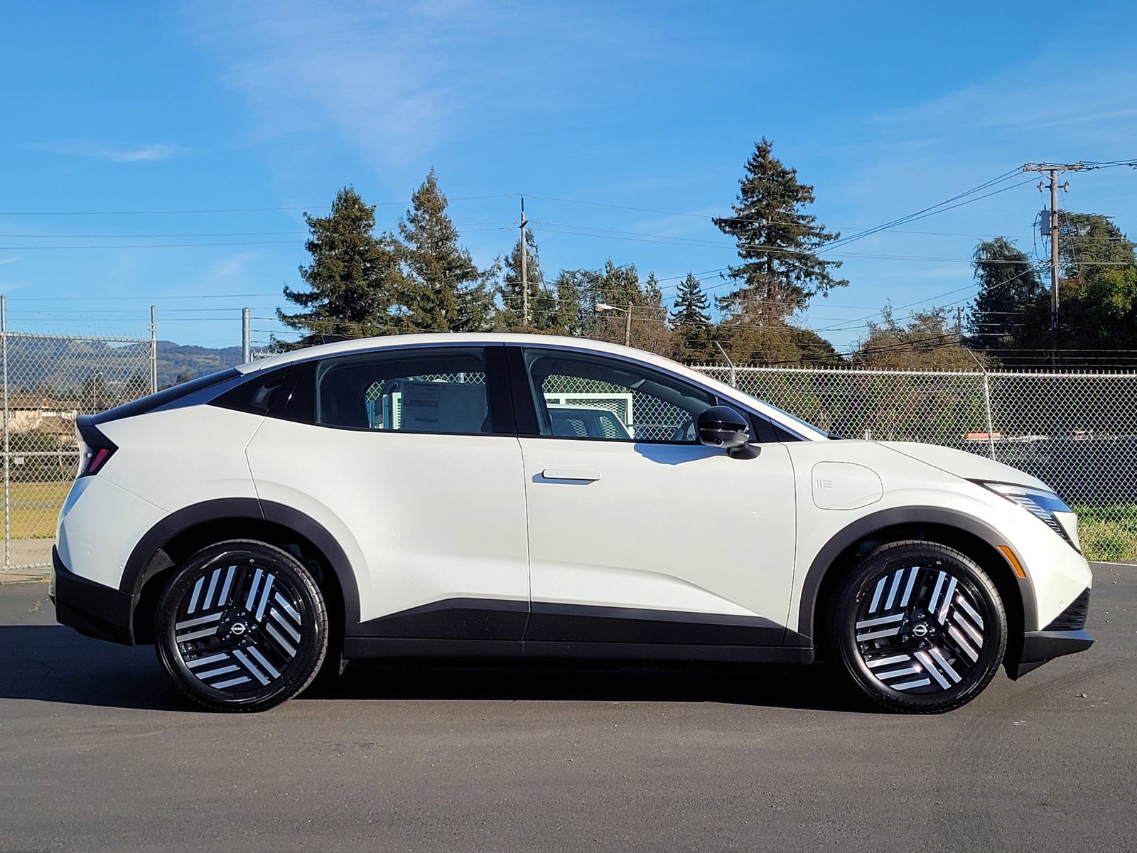 New 2026 Nissan Leaf SV+ image 4