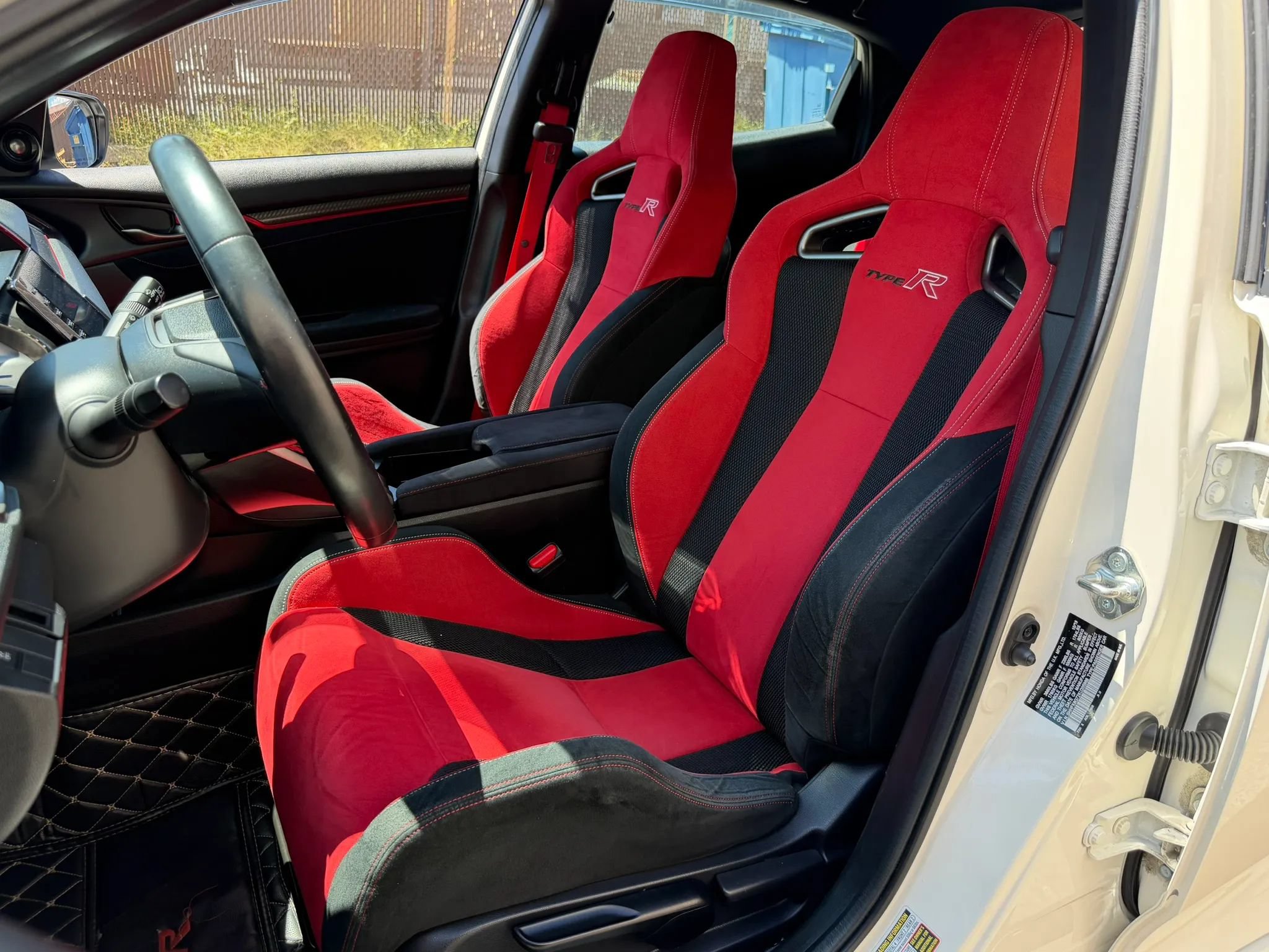 Used 2019 Honda Civic Type R image 13