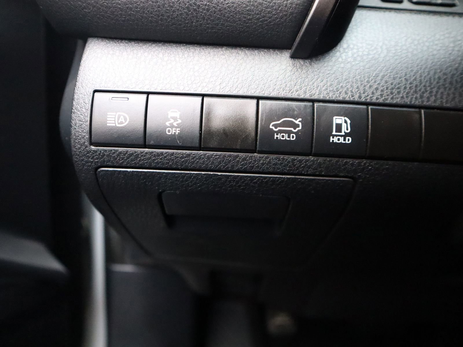 Used 2023 Toyota Camry LE image 39