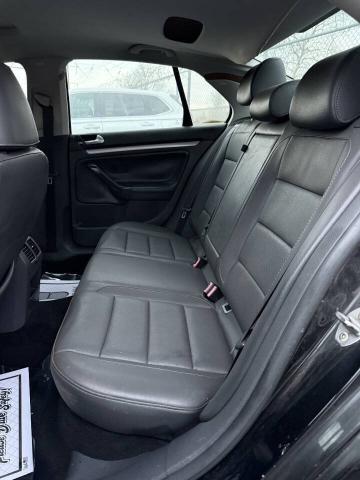 Used 2008 Volkswagen Jetta SE FWD image 8