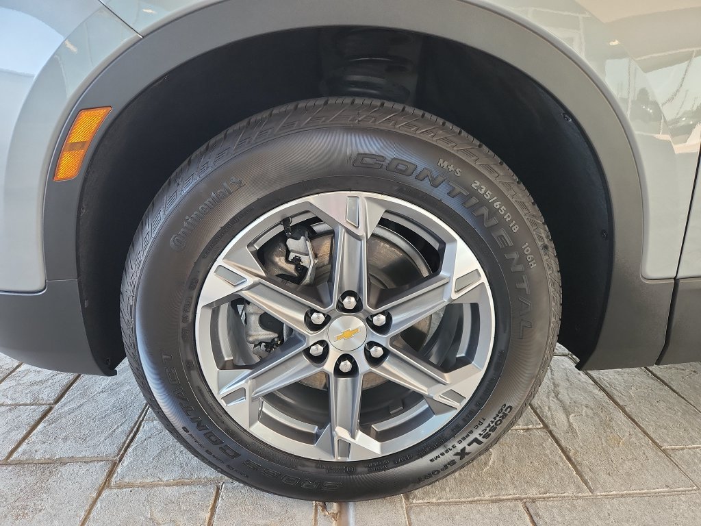 Used 2026 Chevrolet Blazer LT FWD image 30