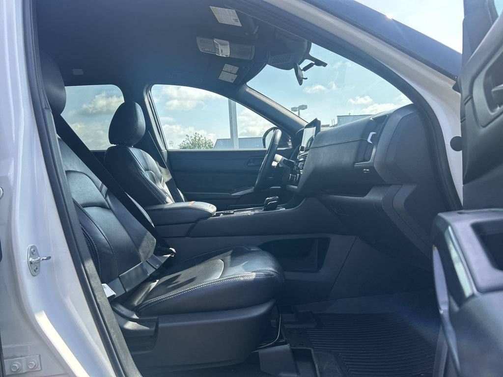 Used 2024 Nissan Pathfinder Rock Creek AWD/4WD image 15