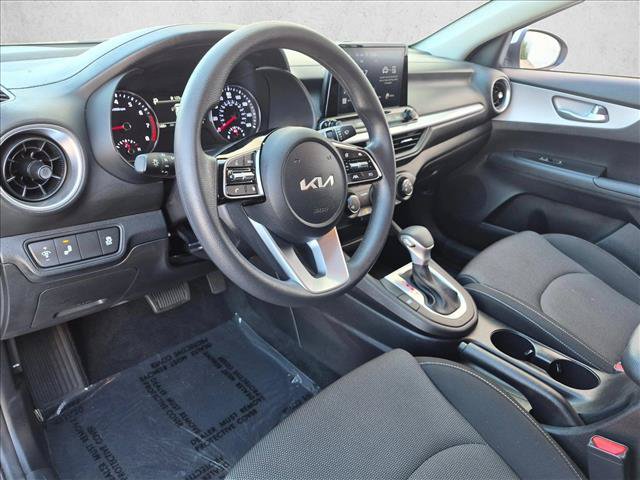 Used 2024 Kia Forte LXS w/ LXS Technology Package FWD image 12